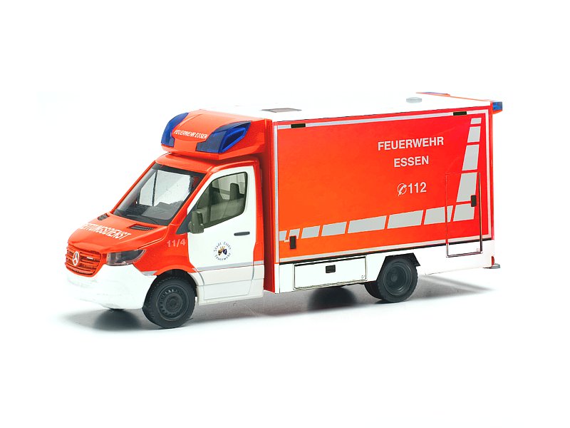 Herpa H0 Mercedes Benz MB Sprinter `18 Fahrtec RTW Feuerwehr Essen 096737